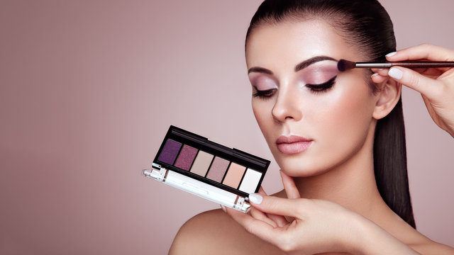 How to Choose the Right Color For Your Permanent Makeup